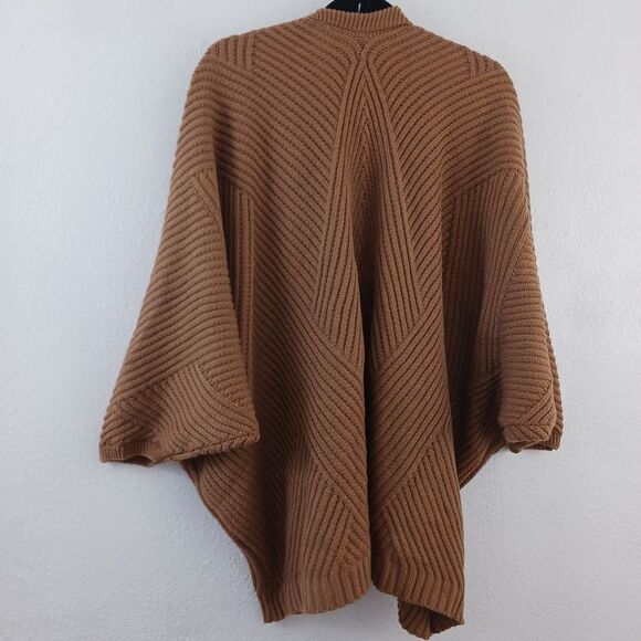 Torrid Textured Knit Dolman camel Wrap size 1/2X - Picture 7 of 7
